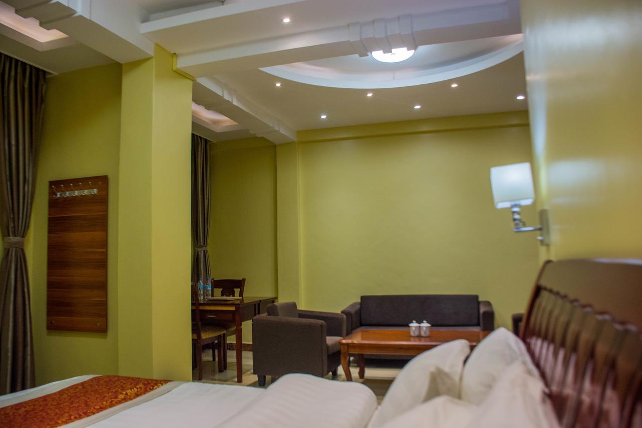 Hong Kong Hotel Νταρ ες Σαλάμ Εξωτερικό φωτογραφία
