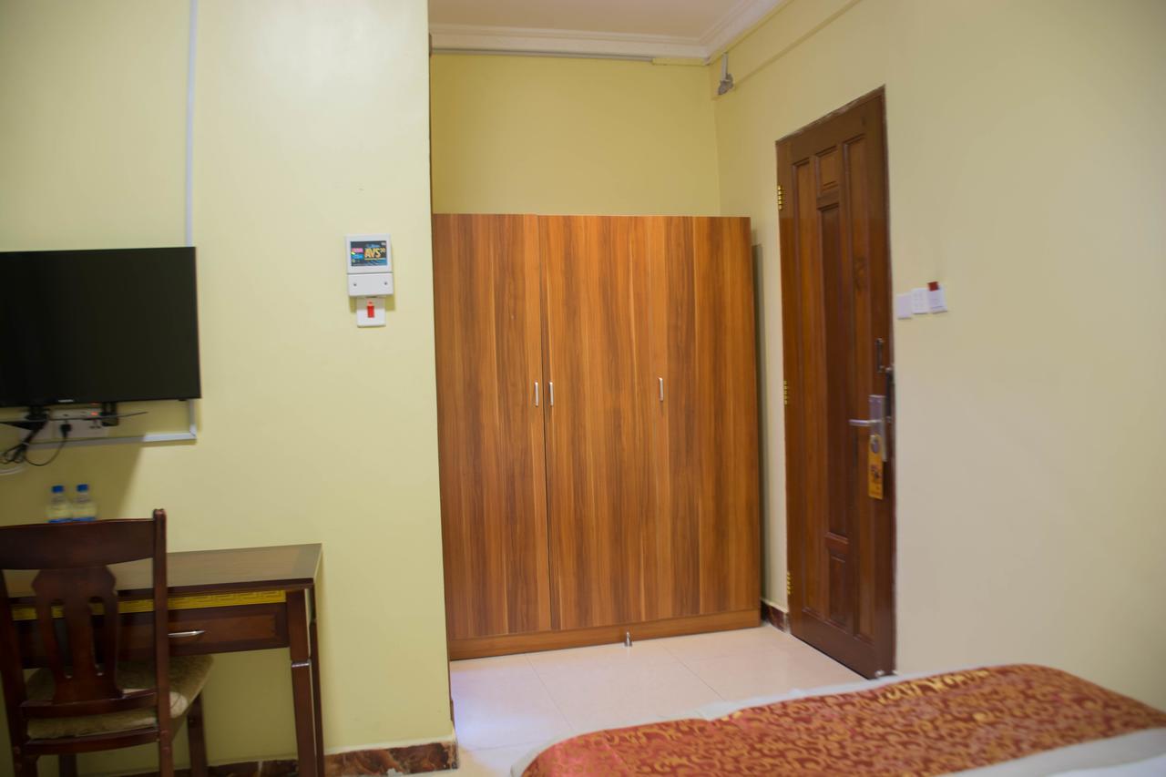 Hong Kong Hotel Νταρ ες Σαλάμ Εξωτερικό φωτογραφία