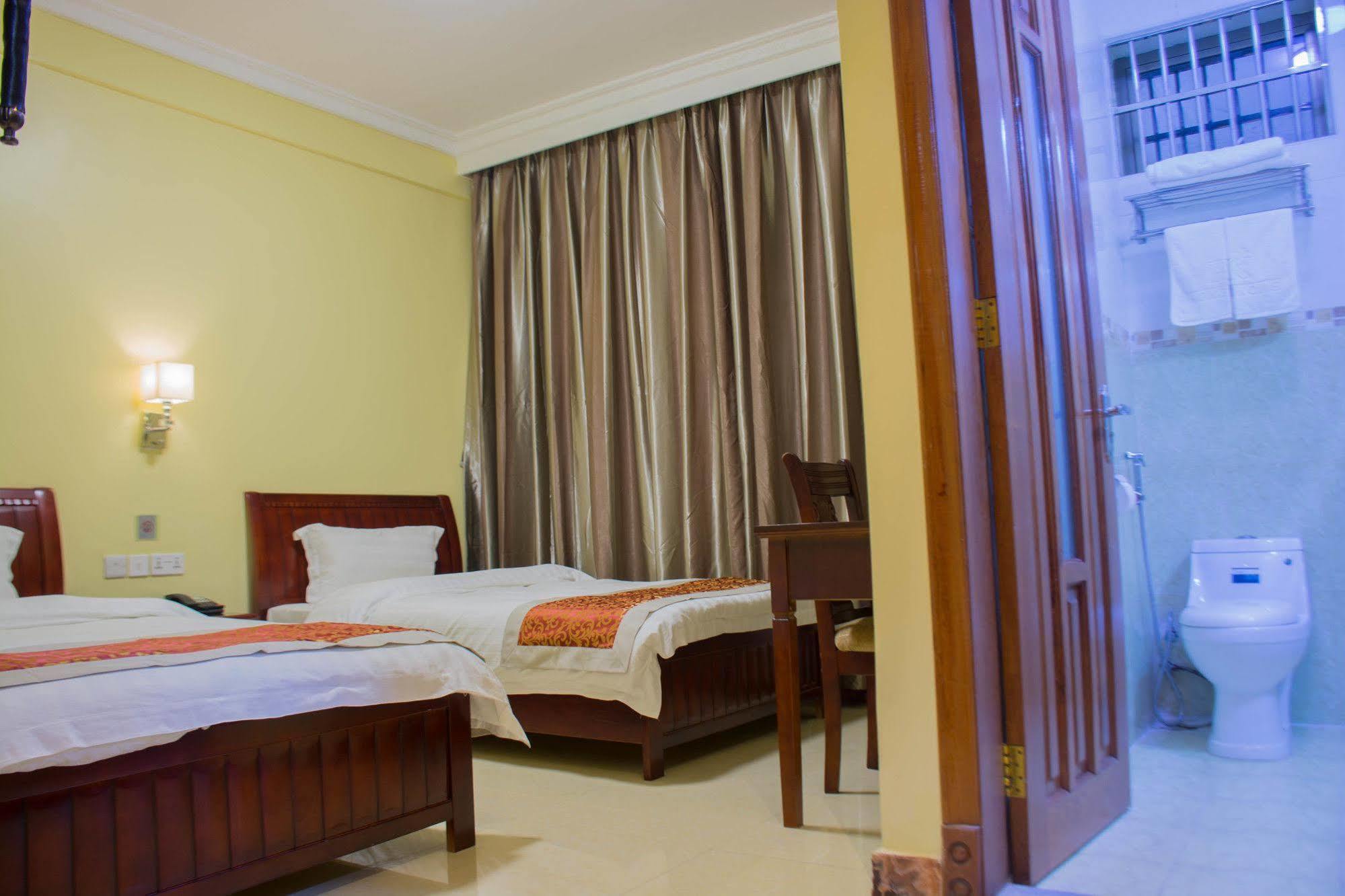 Hong Kong Hotel Νταρ ες Σαλάμ Εξωτερικό φωτογραφία