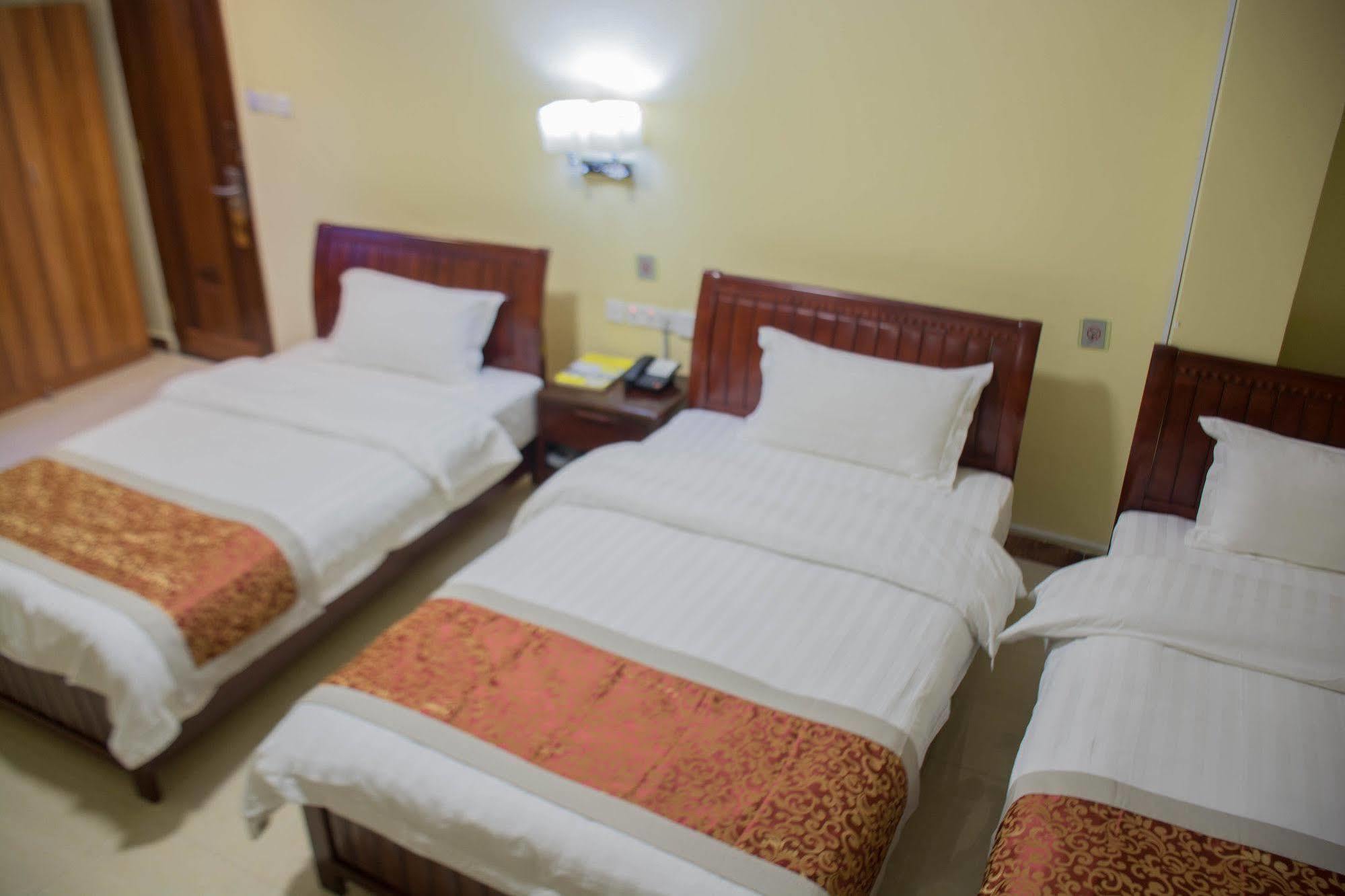 Hong Kong Hotel Νταρ ες Σαλάμ Εξωτερικό φωτογραφία
